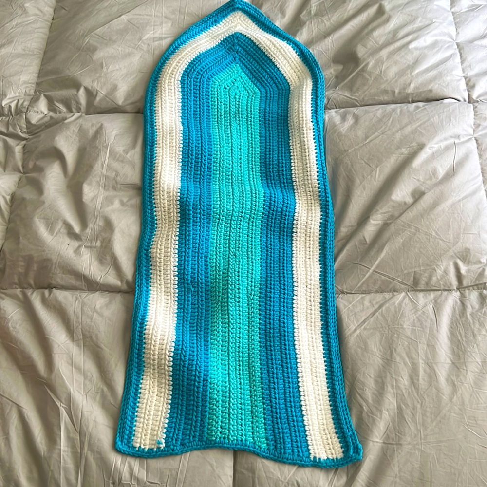 Crotchet knit baby blanket